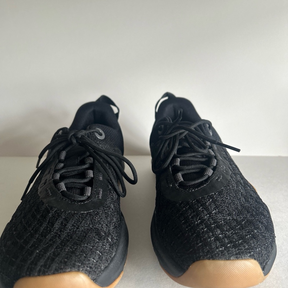 Under Armour Black and Tan Athletic Shoes